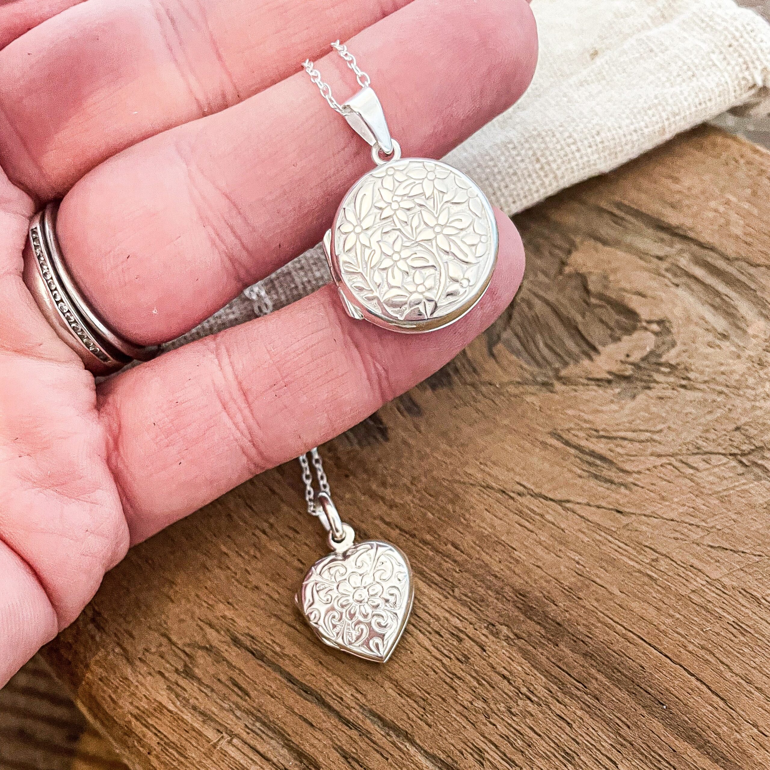 locket 4